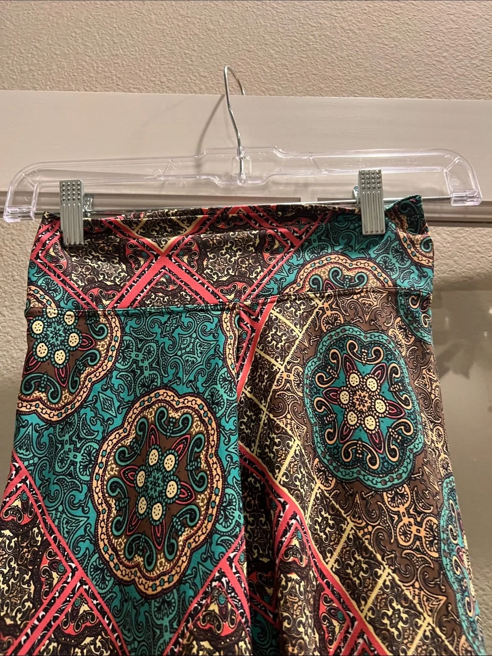 FREE w/purchase Liquido Teal Pink Brown Medallion Print Leggings - Picture 3 of 4